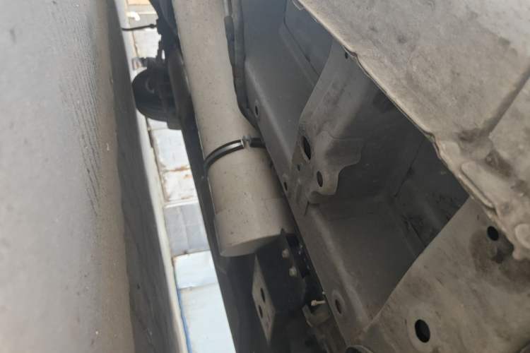 Used Wuling Hongguang V 2022 1.5L Enjoy Edition Electric-Powered LAR Chassis Front Right