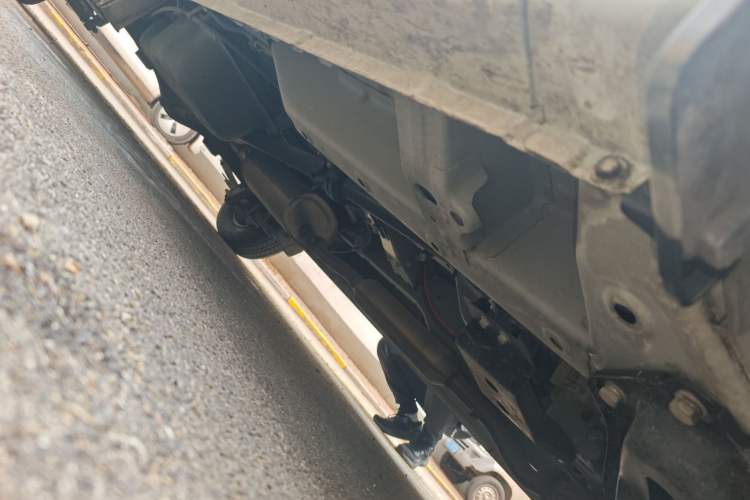 Used Wuling Hongguang V 2022 1.5L Jingqu Edition Electric-Assist LAR Chassis Front Right