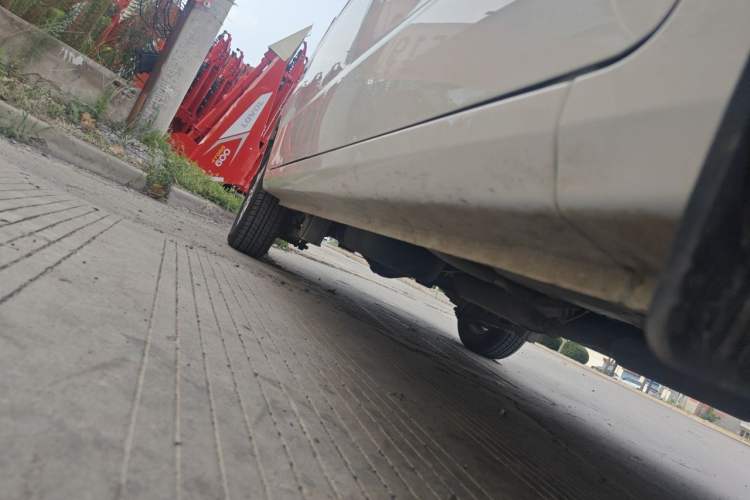 Used Wuling Hongguang V 2022 1.5L Enjoy Edition Electric-Powered LAR Chassis Front Right