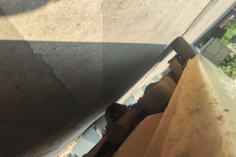 Used Wuling Hongguang V 2022 1.5L Jingqu Edition Electric-Assist LAR Chassis Front Right