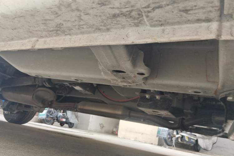 Used Wuling Hongguang V 2022 1.5L Jingqu Edition Electric-Assist LAR Chassis Front Right