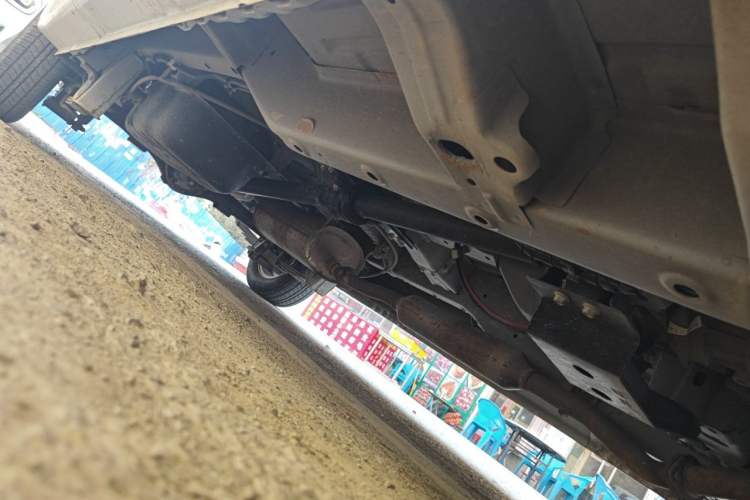 Used Wuling Hongguang V 2022 1.5L Jingqu Version Hydraulic Power Steering LAR Chassis Front Right
