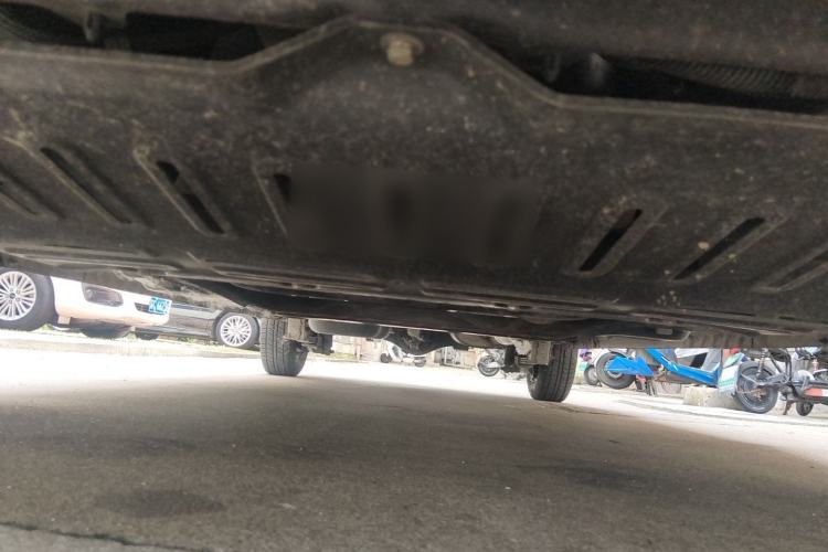 Used Wuling Hongguang V 2022 1.5L Jingqu Edition Electric-Assist LAR Chassis Front