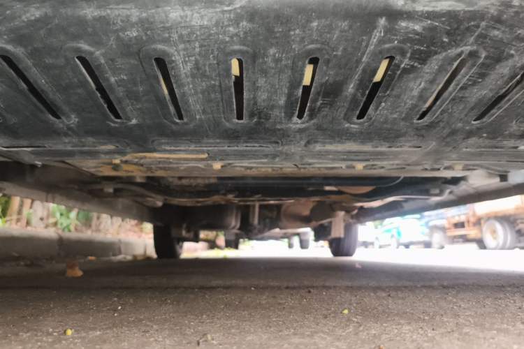 Used Wuling Hongguang V 2022 1.5L Jingqu Edition Electric-Assist LAR Chassis Front