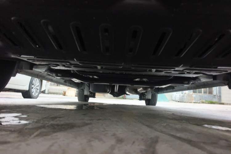 Used Wuling Hongguang V 2022 1.5L Jingqu Edition Electric-Assist LAR Chassis Front