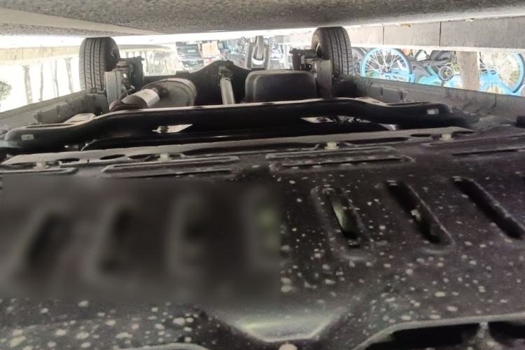 Used Wuling Hongguang V 2022 1.5L Jingqu Edition Electric-Assist LAR Chassis Front