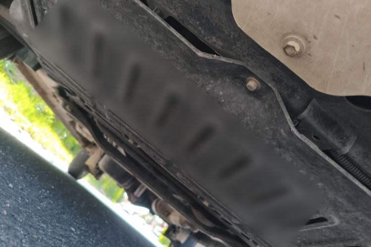 Used Wuling Hongguang V 2022 1.5L Jingqu Version Hydraulic Power Steering LAR Chassis Front