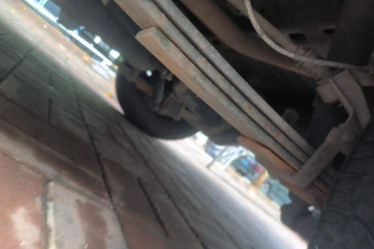 Used Wuling Hongguang V 2022 1.5L Jingqu Version Hydraulic Power Steering LAR Chassis Rear