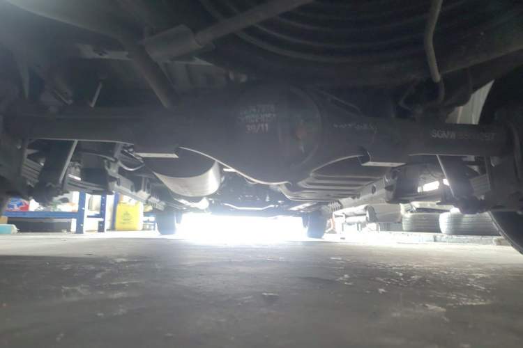 Used Wuling Hongguang V 2022 1.5L Jingqu Edition Electric-Assist LAR Chassis Rear