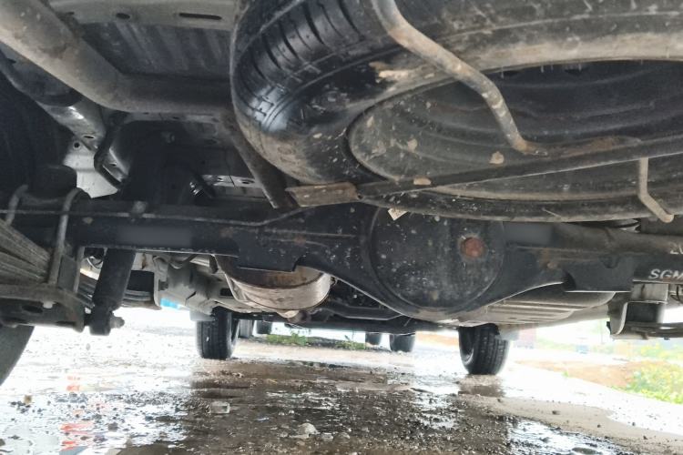 Used Wuling Hongguang V 2022 1.5L Jingqu Version Hydraulic Power Steering LAR Chassis Rear