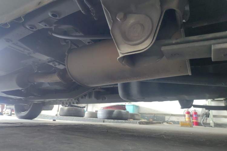 Used Wuling Hongguang V 2022 1.5L Jingqu Edition Electric-Assist LAR Chassis Rear Left