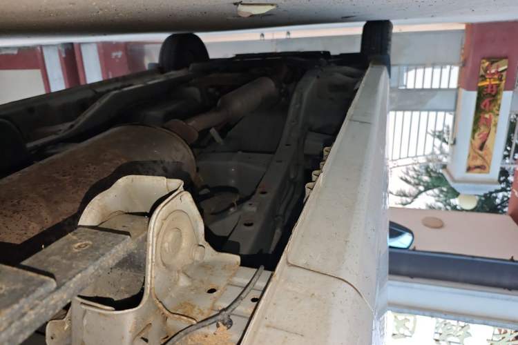 Used Wuling Hongguang V 2022 1.5L Jingqu Version Hydraulic Power Steering LAR Chassis Rear Left