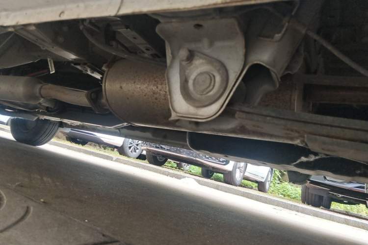 Used Wuling Hongguang V 2022 1.5L Jingqu Edition Electric-Assist LAR Chassis Rear Left