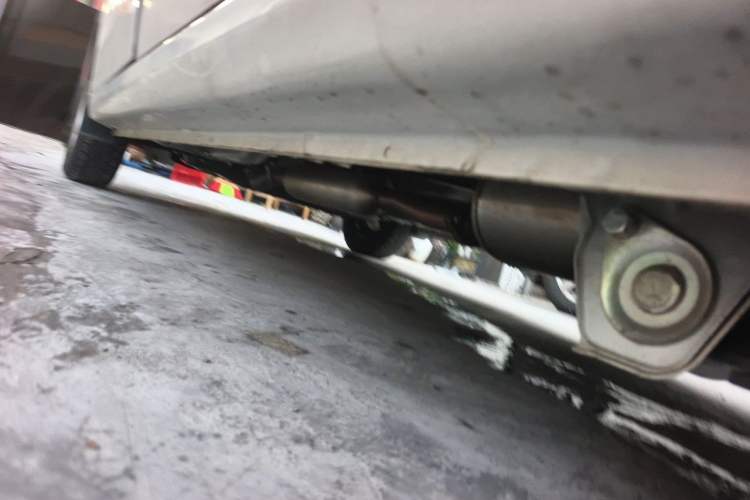 Used Wuling Hongguang V 2022 1.5L Jingqu Edition Electric-Assist LAR Chassis Rear Left
