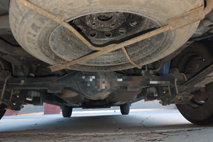 Used Wuling Hongguang V 2022 1.5L Jingqu Version Hydraulic Power Steering LAR Chassis Rear