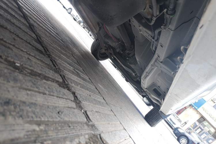 Used Wuling Hongguang V 2022 1.5L Enjoy Edition Hydraulic Power Steering LAR Chassis Rear Right