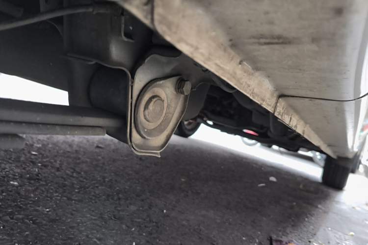 Used Wuling Hongguang V 2022 1.5L Enjoy Edition Hydraulic Power Steering LAR Chassis Rear Right