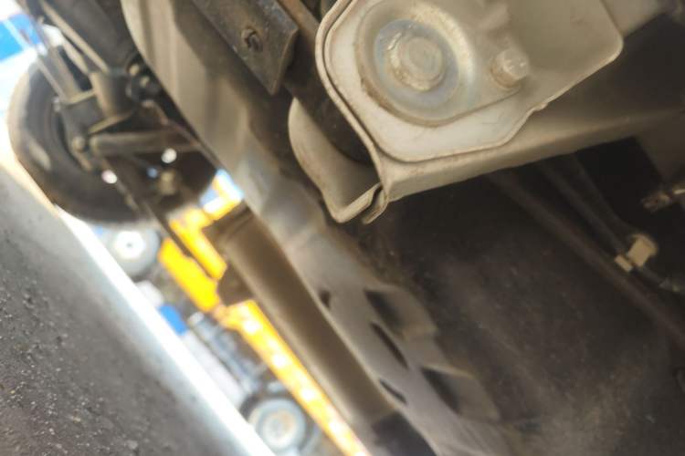Used Wuling Hongguang V 2022 1.5L Jingqu Edition Electric-Assist LAR Chassis Rear Right