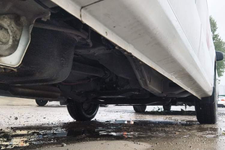 Used Wuling Hongguang V 2022 1.5L Jingqu Version Hydraulic Power Steering LAR Chassis Rear Right