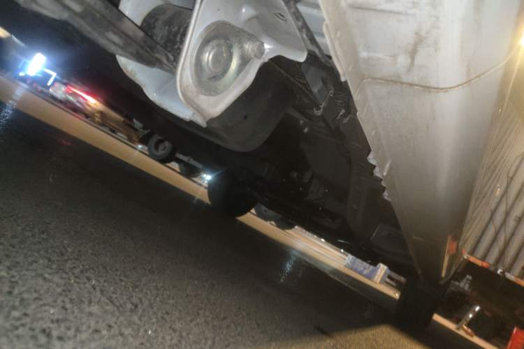 Used Wuling Hongguang V 2022 1.5L Jingqu Version Hydraulic Power Steering LAR Chassis Rear Right