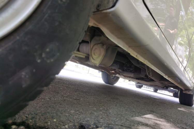 Used Wuling Hongguang V 2022 1.5L Jingqu Version Hydraulic Power Steering LAR Chassis Rear Right