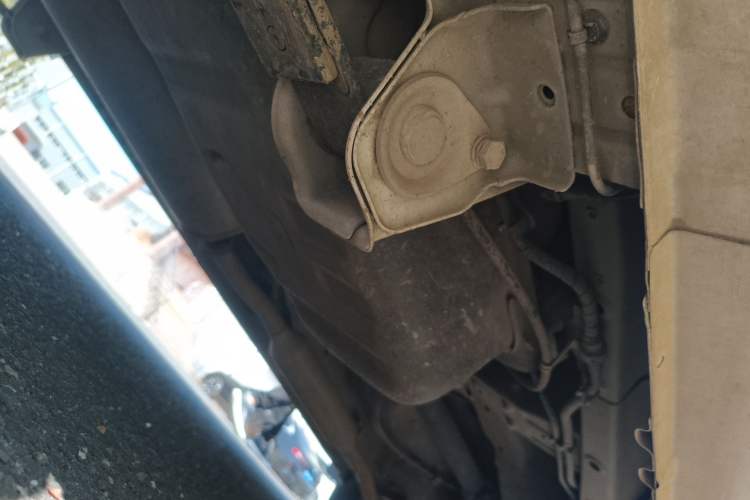 Used Wuling Hongguang V 2022 1.5L Jingqu Version Hydraulic Power Steering LAR Chassis Rear Right
