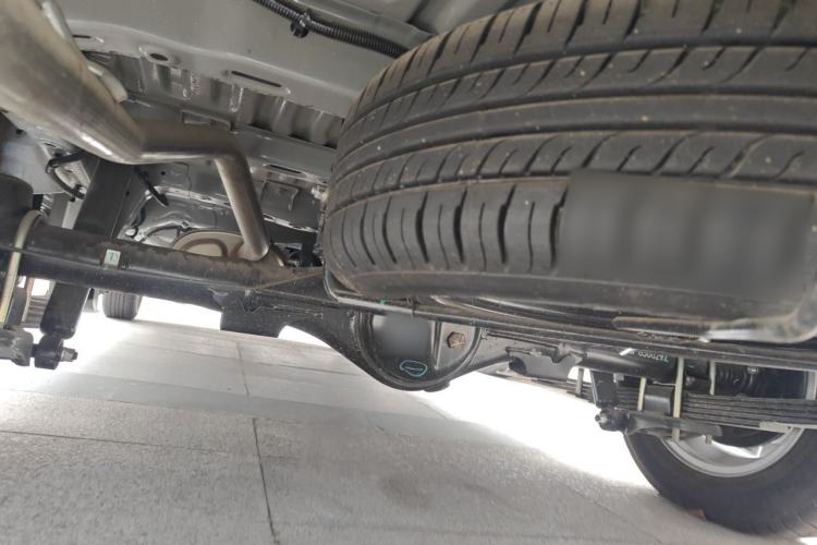 Used Wuling Hongguang V 2022 1.5L Enjoy Edition Electric-Powered LAR Chassis Rear