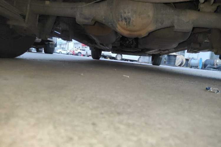 Used Wuling Hongguang V 2022 1.5L Jingqu Edition Electric-Assist LAR Chassis Rear