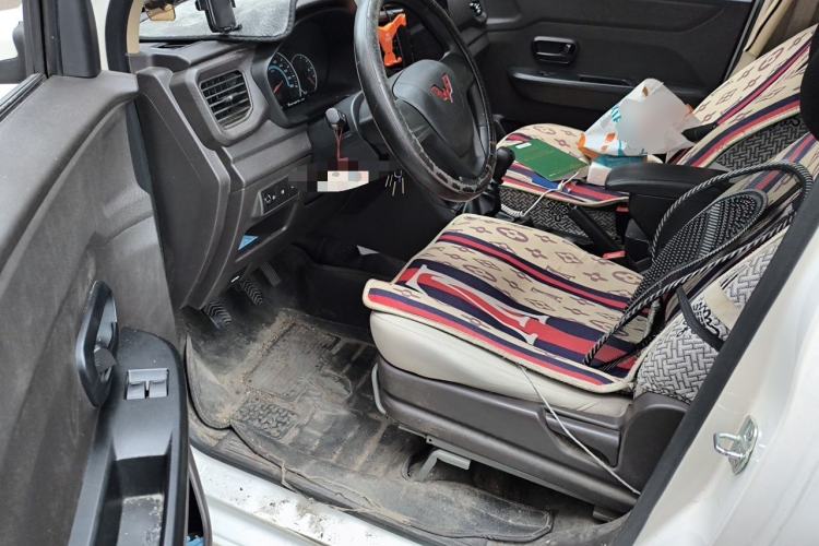 Used Wuling Hongguang V 2022 1.5L Enjoy Edition Hydraulic Power Steering LAR Driver Seat