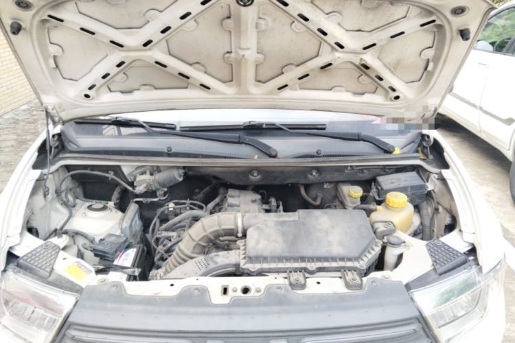 Used Wuling Hongguang V 2022 1.5L Jingqu Edition Electric-Assist LAR Engine Bay