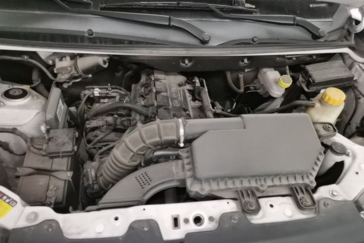 Used Wuling Hongguang V 2022 1.5L Jingqu Edition Electric-Assist LAR Engine Bay