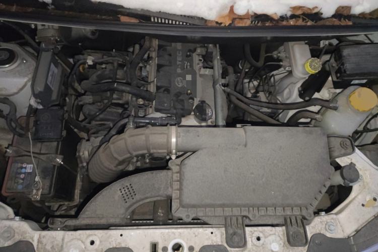 Used Wuling Hongguang V 2022 1.5L Enjoy Edition Hydraulic Power Steering LAR Engine Bay