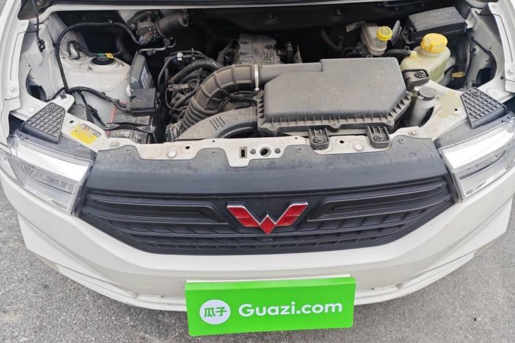 Used Wuling Hongguang V 2022 1.5L Jingqu Edition Electric-Assist LAR Engine Bay