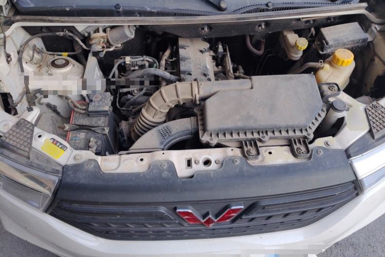 Used Wuling Hongguang V 2022 1.5L Jingqu Edition Electric-Assist LAR Engine Bay