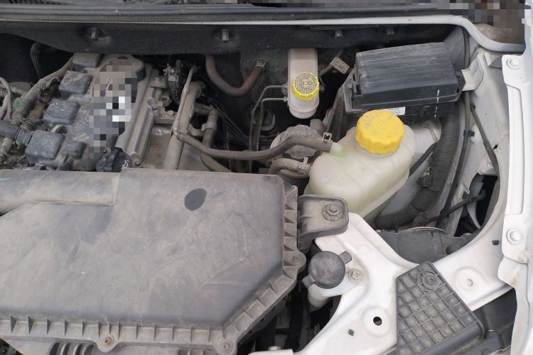 Used Wuling Hongguang V 2022 1.5L Jingqu Version Hydraulic Power Steering LAR Engine Bay Left