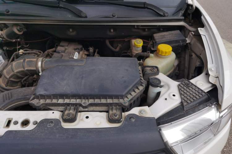 Used Wuling Hongguang V 2022 1.5L Enjoy Edition Electric-Powered LAR Engine Bay Left