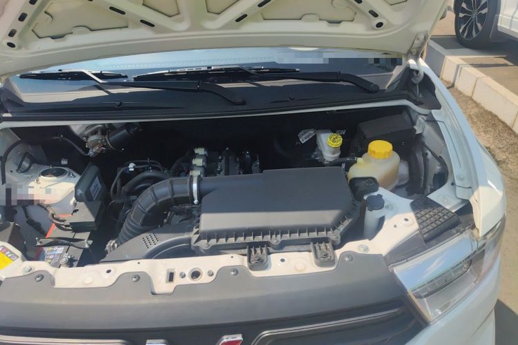 Used Wuling Hongguang V 2022 1.5L Jingqu Edition Electric-Assist LAR Engine Bay Left