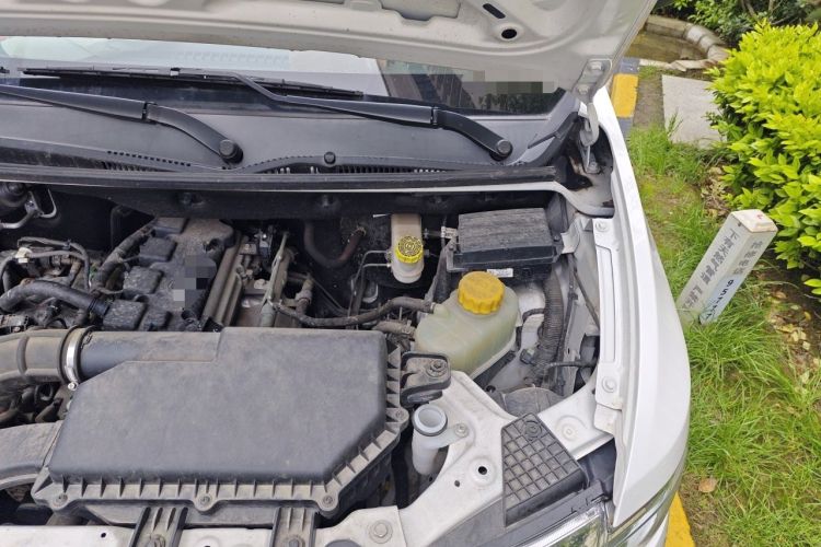Used Wuling Hongguang V 2022 1.5L Jingqu Edition Electric-Assist LAR Engine Bay Left