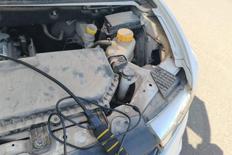 Used Wuling Hongguang V 2022 1.5L Jingqu Version Hydraulic Power Steering LAR Engine Bay Left