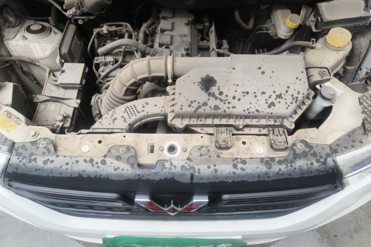Used Wuling Hongguang V 2022 1.5L Jingqu Version Hydraulic Power Steering LAR Engine Bay