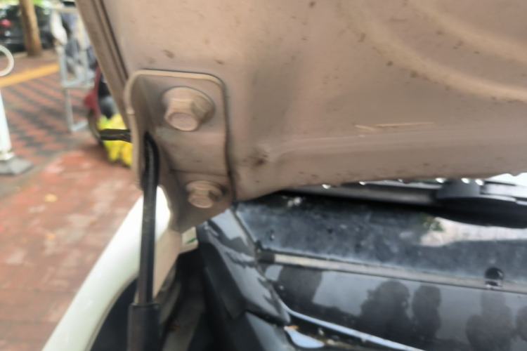 Used Wuling Hongguang V 2022 1.5L Jingqu Version Hydraulic Power Steering LAR Engine Bay Right