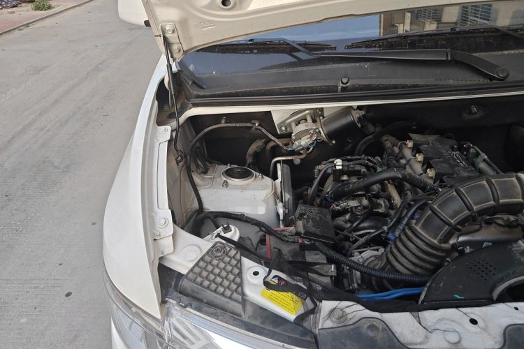 Used Wuling Hongguang V 2022 1.5L Enjoy Edition Electric-Powered LAR Engine Bay Right