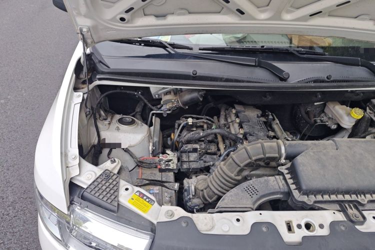 Used Wuling Hongguang V 2022 1.5L Jingqu Edition Electric-Assist LAR Engine Bay Right