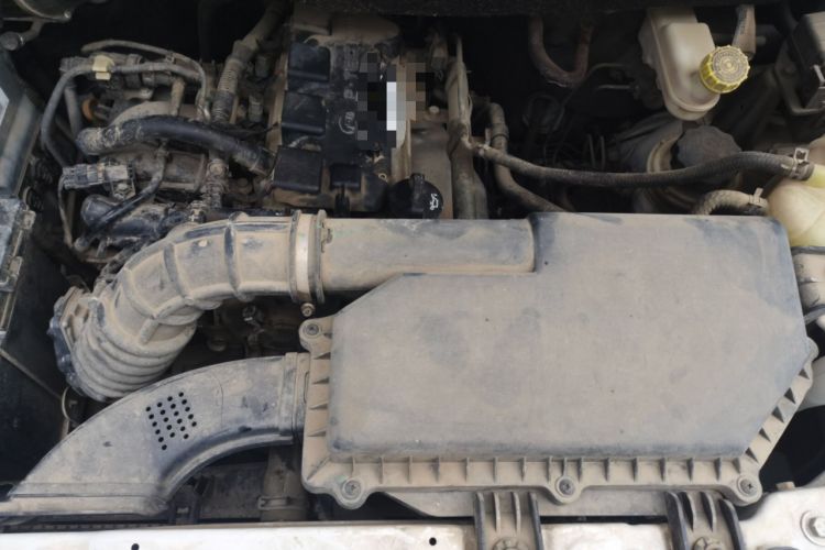 Used Wuling Hongguang V 2022 1.5L Jingqu Version Hydraulic Power Steering LAR Engine Bay