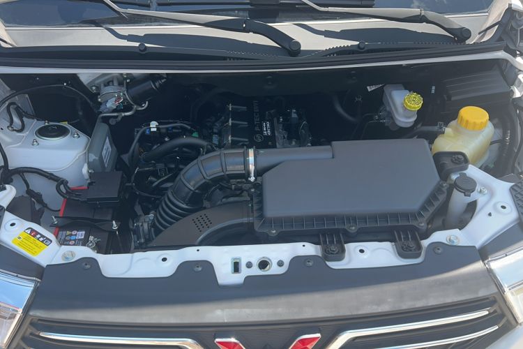Used Wuling Hongguang V 2022 1.5L Enjoy Edition Electric-Powered LAR Engine Bay