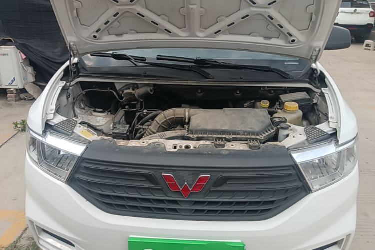 Used Wuling Hongguang V 2022 1.5L Jingqu Edition Electric-Assist LAR Engine Bay