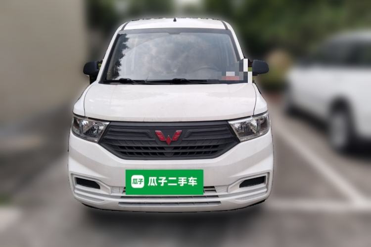 Used Wuling Hongguang V 2022 1.5L Jingqu Edition Electric-Assist LAR Exterior 1