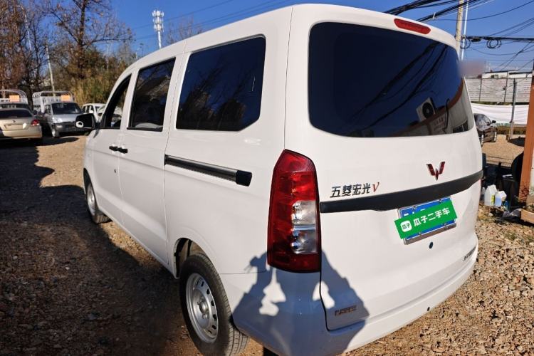 Used Wuling Hongguang V 2022 1.5L Jingqu Edition Electric-Assist LAR Exterior 2