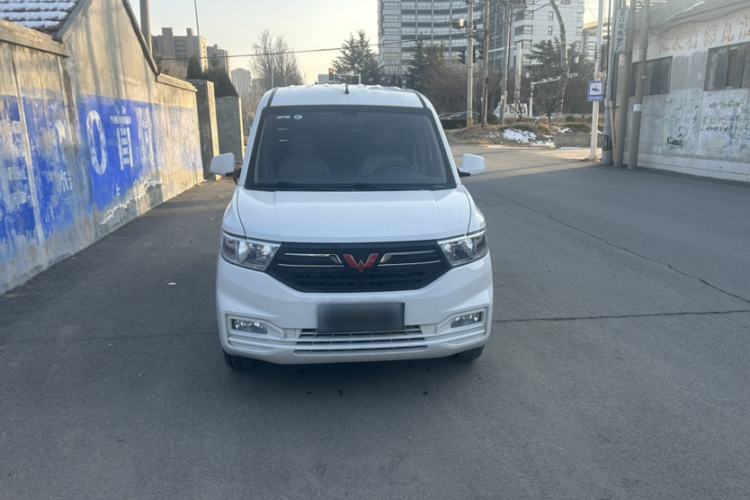Used Wuling Hongguang V 2022 1.5L Enjoy Edition Hydraulic Power Steering LAR Exterior 2