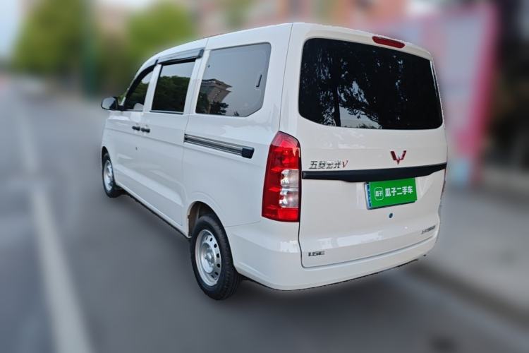 Used Wuling Hongguang V 2022 1.5L Jingqu Edition Electric-Assist LAR Exterior 2